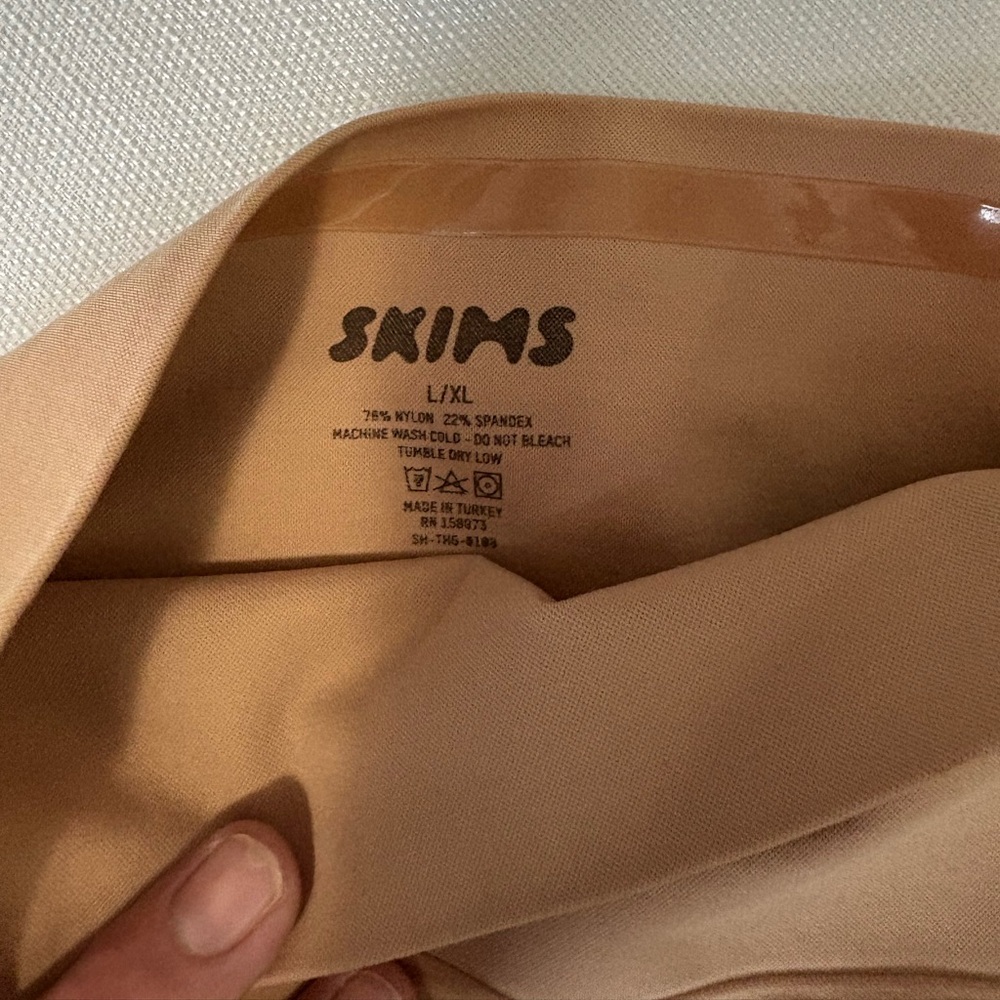 NWOT- SKIMS Nude Shapewear - L/XL